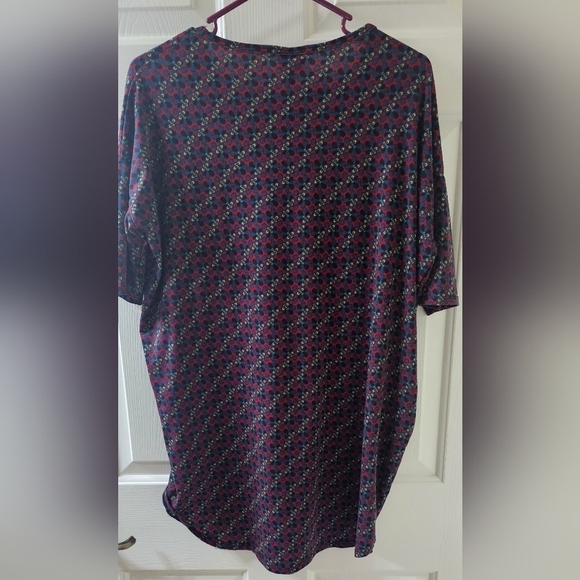 LuLaRoe Irma Tunic XS High-Low Hem - Picture 2 of 4